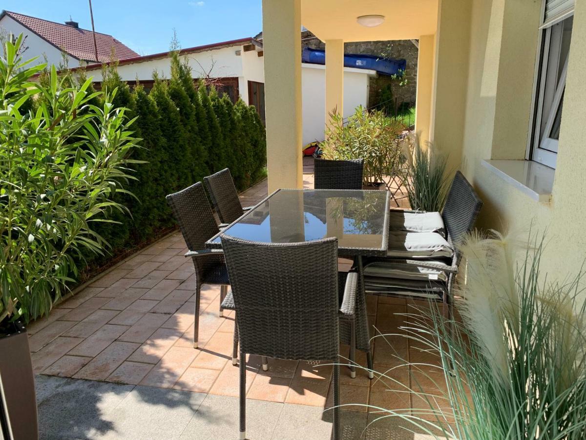 Terrassenwohnung In Estenfeld Bei Wuerzburg Luaran gambar