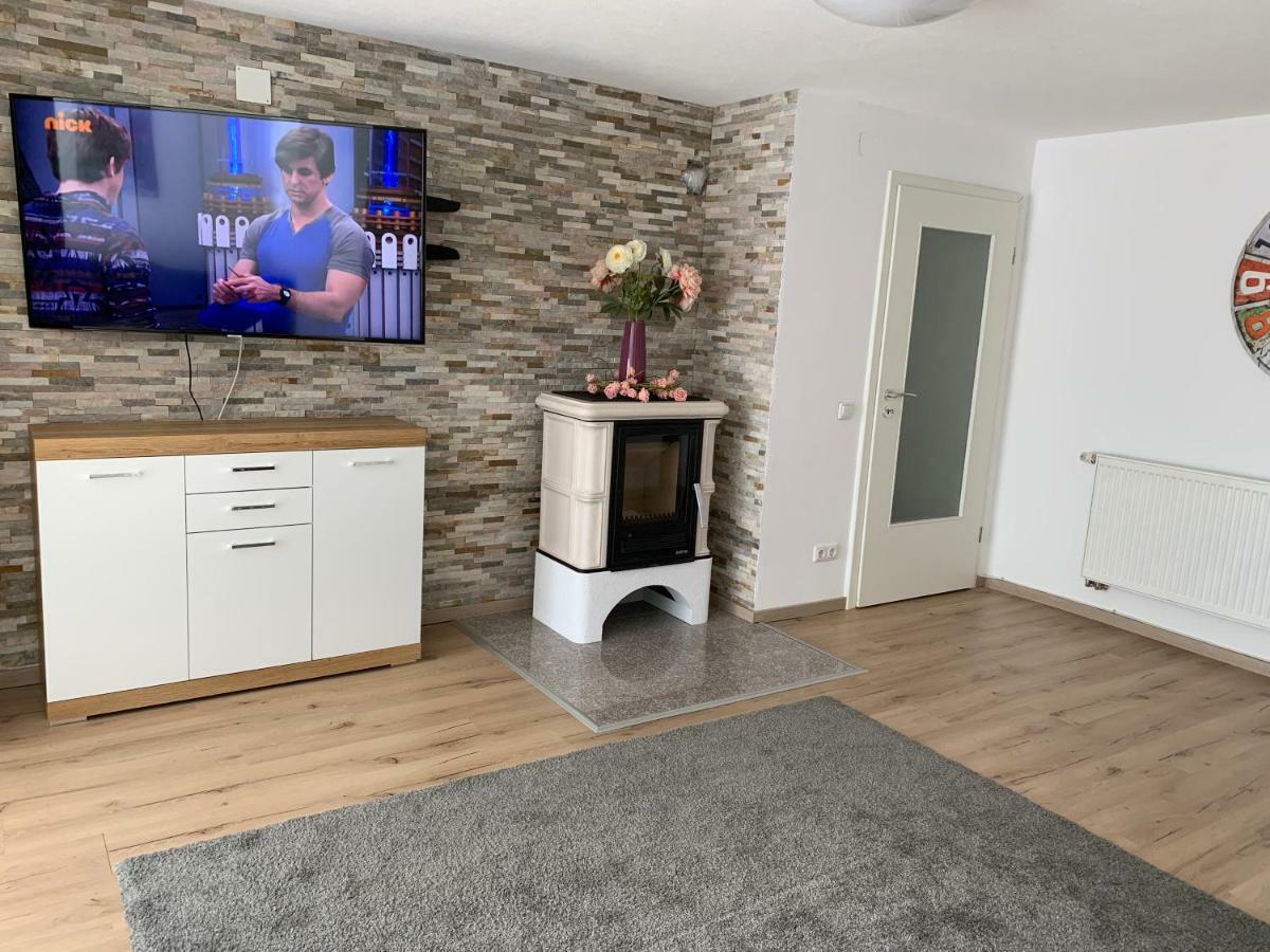 Terrassenwohnung In Estenfeld Bei Wuerzburg Luaran gambar