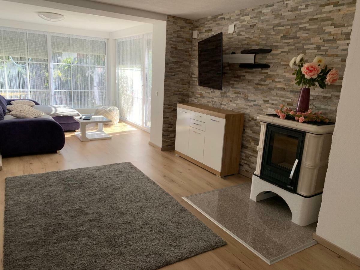 Terrassenwohnung In Estenfeld Bei Wuerzburg Luaran gambar