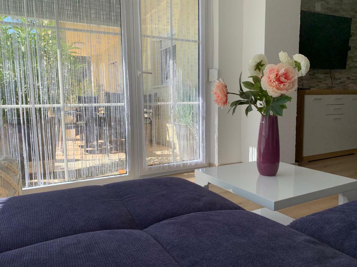 Terrassenwohnung In Estenfeld Bei Wuerzburg Luaran gambar