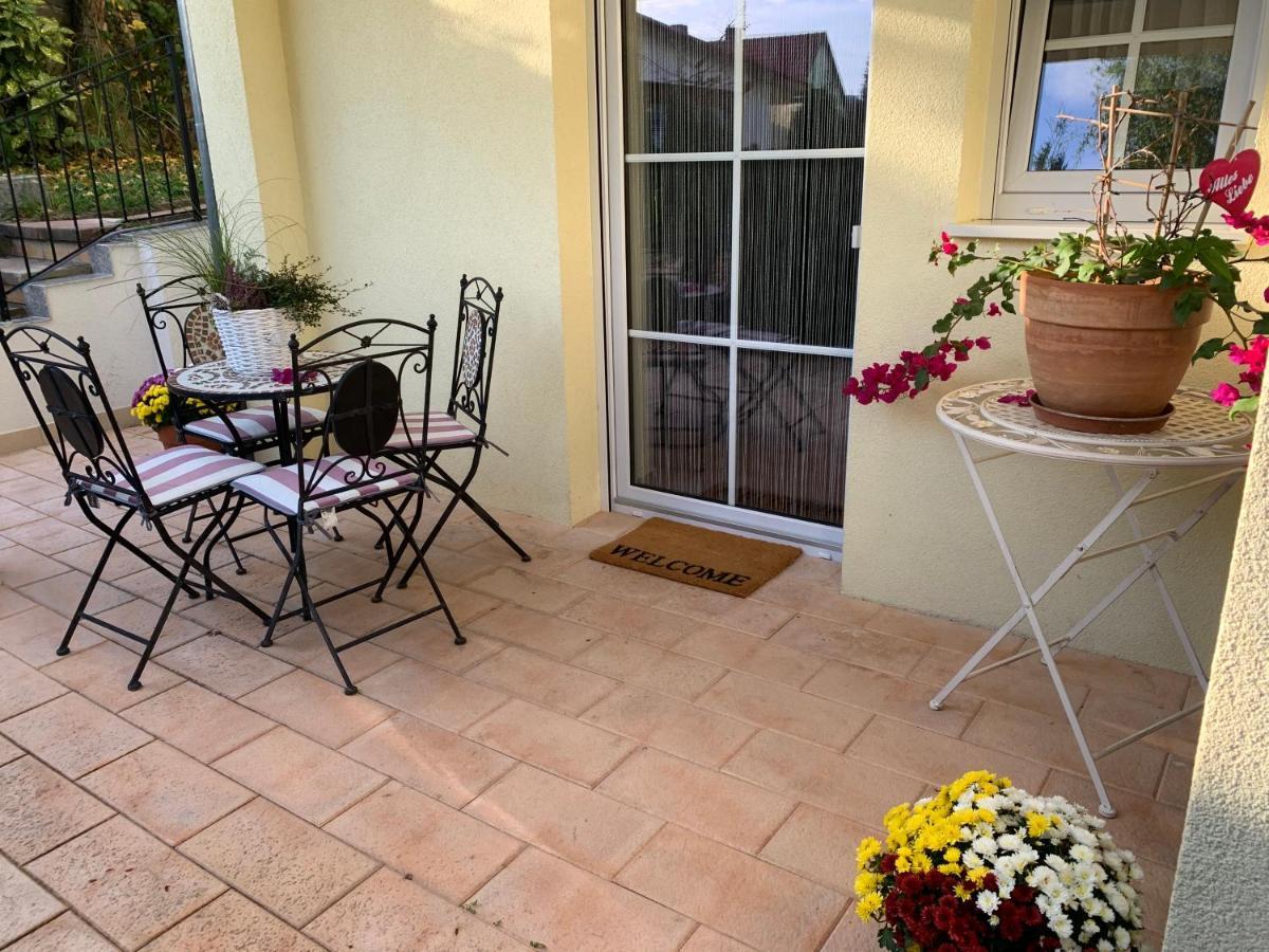 Terrassenwohnung In Estenfeld Bei Wuerzburg Luaran gambar